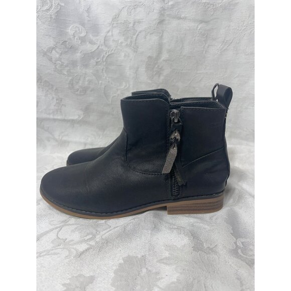 Cat & Jack Girls Ankle Boits Sz 3 non marking man made materials - Picture 5 of 7